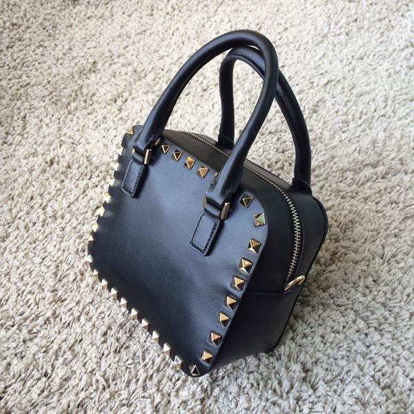 Valentino ヴァレンティノスーパーコピー ROCKSTUD 2WAY仕様 MINI BAG MARINE IW2B0869/BOL/M30