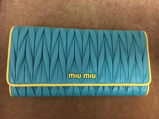 MiuMiu スーパーコピー☆マトラッセロングフラップウォレット☆ 5MH109 2EXG F0Q2C